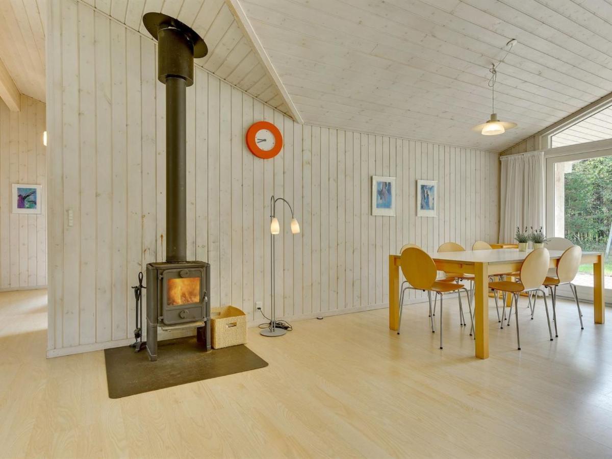 Holiday Home Guthmund - 1Km From The Sea In Western Jutland By Interhome Molby Exterior photo